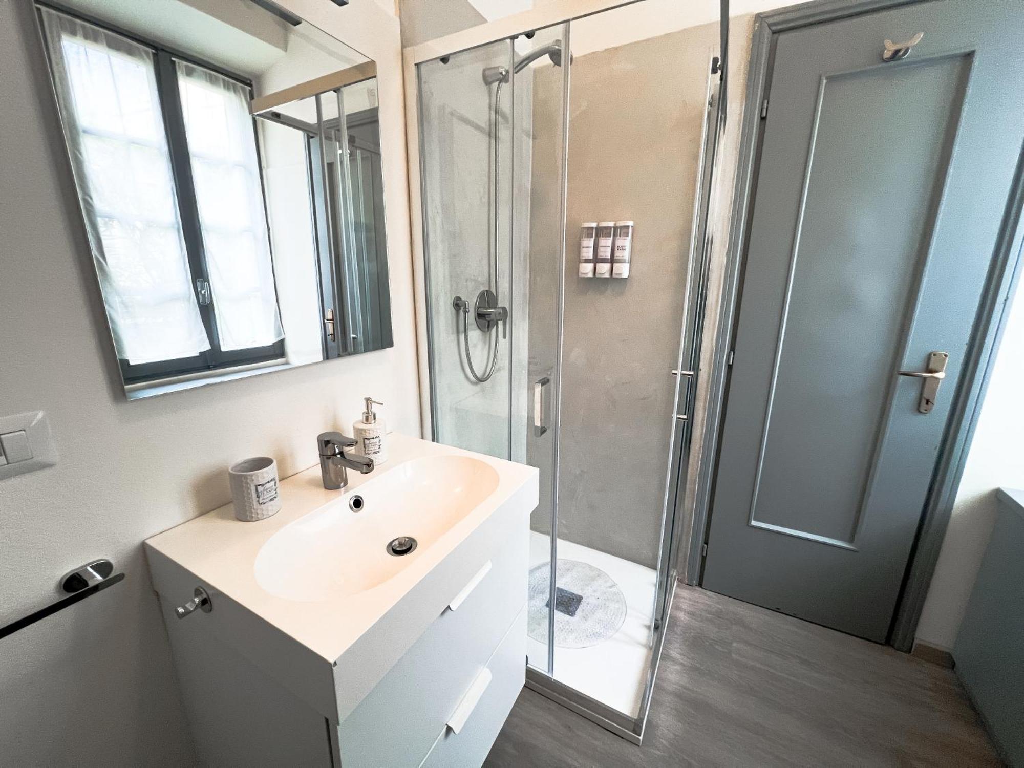 Cozy Duomo Retreat Apartment Como Bagian luar foto